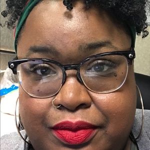 Meet your Posher, Betsy